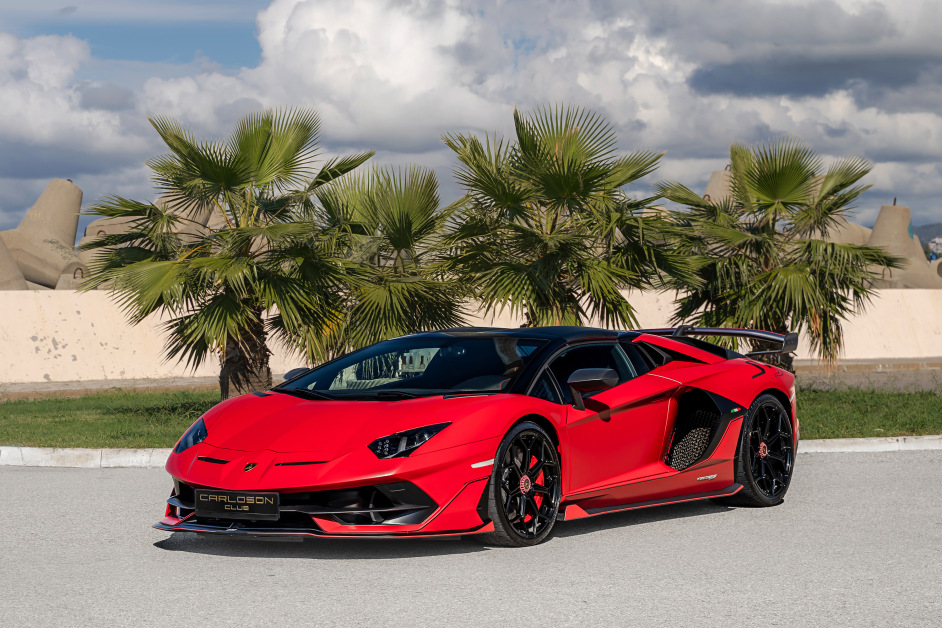 Аренда Lamborghini Aventodor SVJ Roadster в Сочи