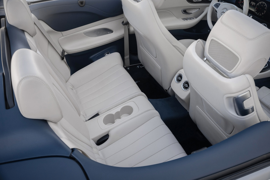 Аренда Mercedes E400 4matic Cabrio в Сочи