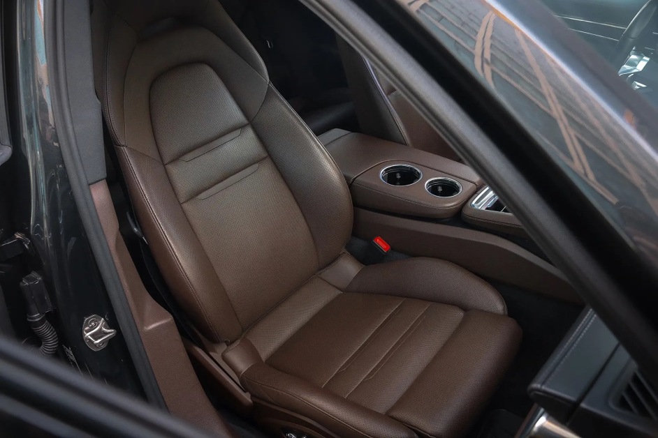Аренда Porsche Panamera 4S в Сочи